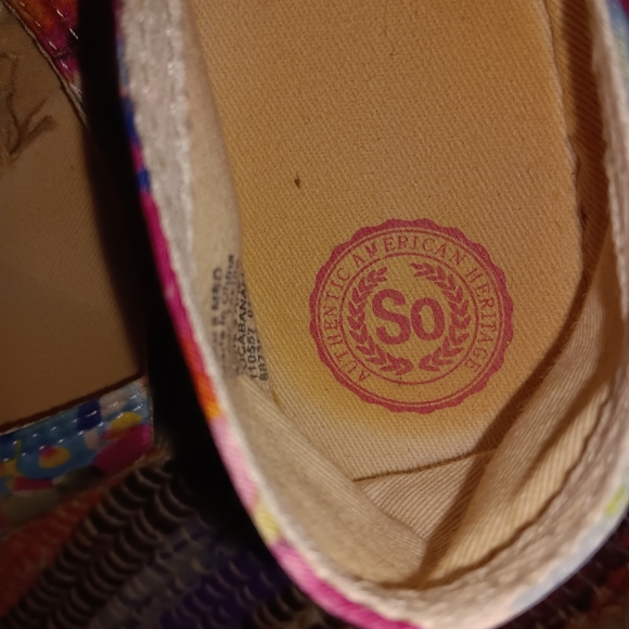 So~Colorful Pink & Blue Cabana Floral Crochet Toe Espadrilles - Picture 7 of 11